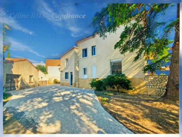 Vue panoramique en première ligne sur l'Étang de l'Olivier – Demeure de caractère 6 chambres et 2 gites