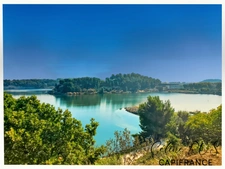 Vue panoramique en première ligne sur l'Étang de l'Olivier – Demeure de caractère 6 chambres et 2 gites