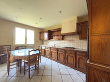 Maison familiale de 192 m2 avec fort potentiel à Chavaroux