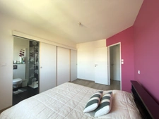 Une maison contemporaine lumineuse et aux beaux volumes au Cendre