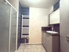 Appartement T3 moderne avec terrasse, parking et accessibilité PMR – Clermont-Ferrand République / Estaing