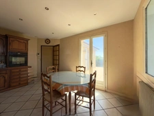 Maison familiale de 192 m2 avec fort potentiel à Chavaroux