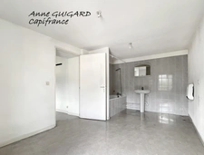 SERRIERES EN CHAUTAGNE (73) - 2 PIECES de 32m² exposé ouest avec parking, petite copropriété