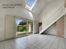 SILLINGY (74) - Maison discrètement mitoyenne de 93m² habitables + garage + terrain 415m² + 2 parkings
