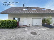 SILLINGY (74) - Maison discrètement mitoyenne de 93m² habitables + garage + terrain 415m² + 2 parkings