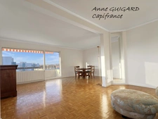 ANNECY-LE-VIEUX (74) - A 5-minute walk from Les Pommaries, beautiful 4-room corner apartment on the penultimate floor