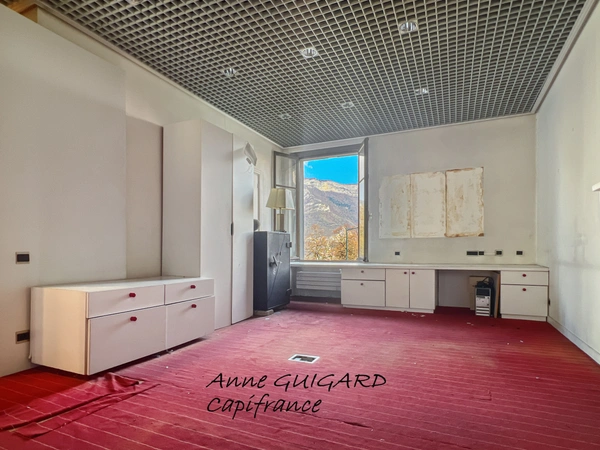 ANNECY (74) - Vieille ville - Vue lac exceptionnelle - Appartement 4 pièces de 92m² 
