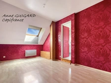 SILLINGY (74) - Maison discrètement mitoyenne de 93m² habitables + garage + terrain 415m² + 2 parkings