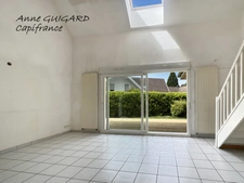 SILLINGY (74) - Maison discrètement mitoyenne de 93m² habitables + garage + terrain 415m² + 2 parkings
