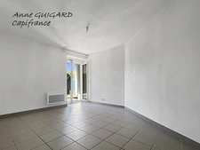 SERRIERES EN CHAUTAGNE (73) - 3 PIECES exposé sud avec terrasse de 41m² et parking, petite copropriété