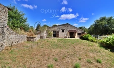 Maison à vendre 4 pièces, dans un lieu unique, à Soubran