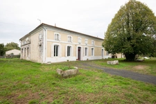 Charentaise authentique – 294 m² sur parc de 5 625 m² – Très beau potentiel de rénovation