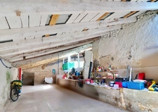 Maison de caractère, avec 312 m2 de dépendances et vue dégagée sur la campagne – À 15 min des plages
