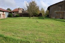 🏡 À vendre – Maison à rénover de 144m² avec potentiel à Peuvillers avec un terrain de 495 m² situé en zone à bâtir- proche Belgique et Luxembourg