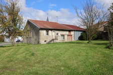 🏡 À vendre – Maison à rénover de 144m² avec potentiel à Peuvillers avec un terrain de 495 m² situé en zone à bâtir- proche Belgique et Luxembourg