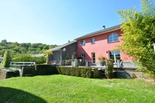 À vendre en exclusivité – Maison de 207 m² habitable avec piscine, jardin arboré et suite parentale à Viviers-sur-Chier (54), proche Belgique et Luxembourg !