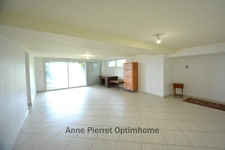 Maison d’Architecte de PLAIN-PIED 40 minutes BELGIQUE et 10 minutes de VERDUN 3 chambres, 224m² habitables sur un terrain de 13 ares 59