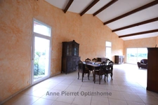 Maison d’Architecte de PLAIN-PIED 40 minutes BELGIQUE et 10 minutes de VERDUN 3 chambres, 224m² habitables sur un terrain de 13 ares 59