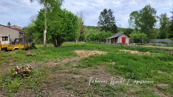 Terrain constructible - 2092 m²