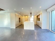 Loft neuf avec piscine et 4 chambres