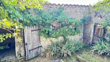 🏡 Corps de ferme à rénover – Un fort potentiel au cœur de la campagne CHARMANT (16)