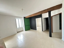 Immeuble de charme – Centre-ville d’Angoulême – Idéal résidence + investissement