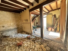 Maison à rénover + possibilité terrain non attenant bord de touvre en plus(8 k€). RUELLE SUR TOUVRE (16)