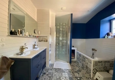 🏡 CHARMANT DOMAINE À LINARS – AUTHENTICITÉ, ESPACE & CONFORT ! 🌿✨