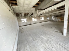 Plateau Brut 2 x 170m² L'ISLE D'ESPAGNAC (16)