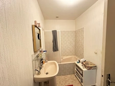 Appartement  T2 vendu  loué  immeuble Haussmanien ANGOULEME (16)