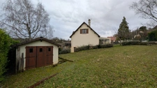Detached house with basement, 4 bedrooms, garden, and veranda for sale in TONNERRE 89