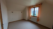 Detached house with basement, 4 bedrooms, garden, and veranda for sale in TONNERRE 89