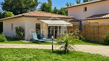 Villa d'architecte avec maison d'amis, piscine et 1,2 hectare au cœur du Périgord Vert