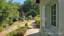Une propriété familiale de caractère avec piscine et vue dominante aux portes de Périgueux