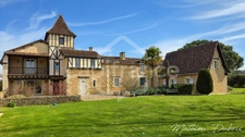 Domaine de caractère du XVIIᵉ siècle rénové - Propriété de charme avec piscine et parc arboré - Entre Périgueux et Bergerac