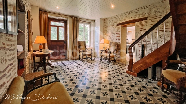 Domaine de prestige avec manoir, gîte et cottage sur 2,2 hectares de terrain paysager – Lot-et-Garonne