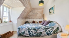 A Character Equestrian Estate with working Gîte and wellness studio close to Eymet