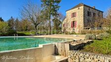 Domaine touristique de caractère au cœur d’une destination prisée du Lot.