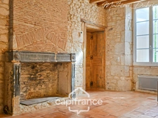 Between Bergerac and Eymet – A Timeless 18th-Century Stone House Immersed in Nature