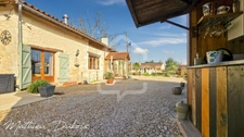 Grange en pierre rénovée avec piscine, 4 chambres, au cœur de la nature en Dordogne