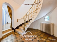 Character Property with 225 sqm Total Floor Area, Pool & Countryside Views – 5 Minutes from Périgueux, Dordogne