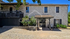 Renovated stone house with vineyard views, in the heart of a charming village