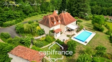 Maison de caractère 225 m² au sol avec piscine et vue campagne - À 5 minutes de Périgueux, Dordogne