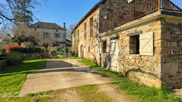 Domaine touristique de caractère au cœur d’une destination prisée du Lot.