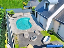 EXCLUSIVITÉ – GOUESNAC’H – MAISON FAMILIALE DE 150 M² AVEC PISCINE ET TERRAIN DE PLUS DE 2 100 M²