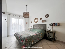 Piscine chauffée, terrain de 2 261 m², vue dominante et rénovation complète en 2024 : découvrez cette superbe maison familiale située dans l'un des secteurs résidentiels les plus recherchés de Quimper