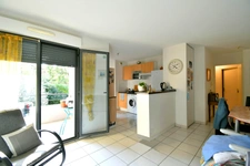 Appartement à vendre 2 pièces SAINT LYS (31) - ascenceur - parking