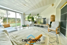 Villa for sale 9 rooms - 278 M2 - swimming pool - 2000 m2 of land - Toulouse West