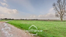 Local/bureau à vendre NUAILLE D'AUNIS (17), Dpt Charente Maritime (17), à vendre NUAILLE D'AUNIS, ensemble immobilier, d'une surface de 591,64 m2, le tout sur une parcelle cadastrée de 4710 m2. 