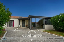 Maison à vendre 5 pièces ECHILLAIS (17)620 - Plain-pied 163 m² – Vue sur le transbordeur, double garage, parcelle de 1000 m²